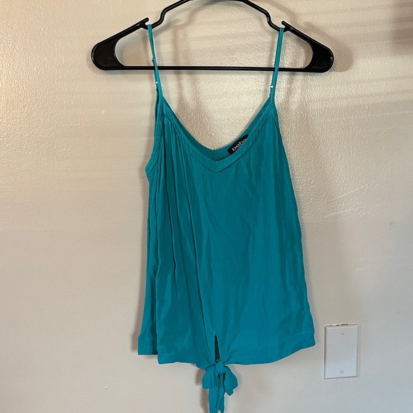 Bebe tank top size small - Picture 2 of 5